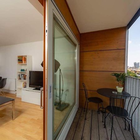 לונדון Room With Private Bathroom In A Modern Two Bedroom Two Bathroom Flat מראה חיצוני תמונה